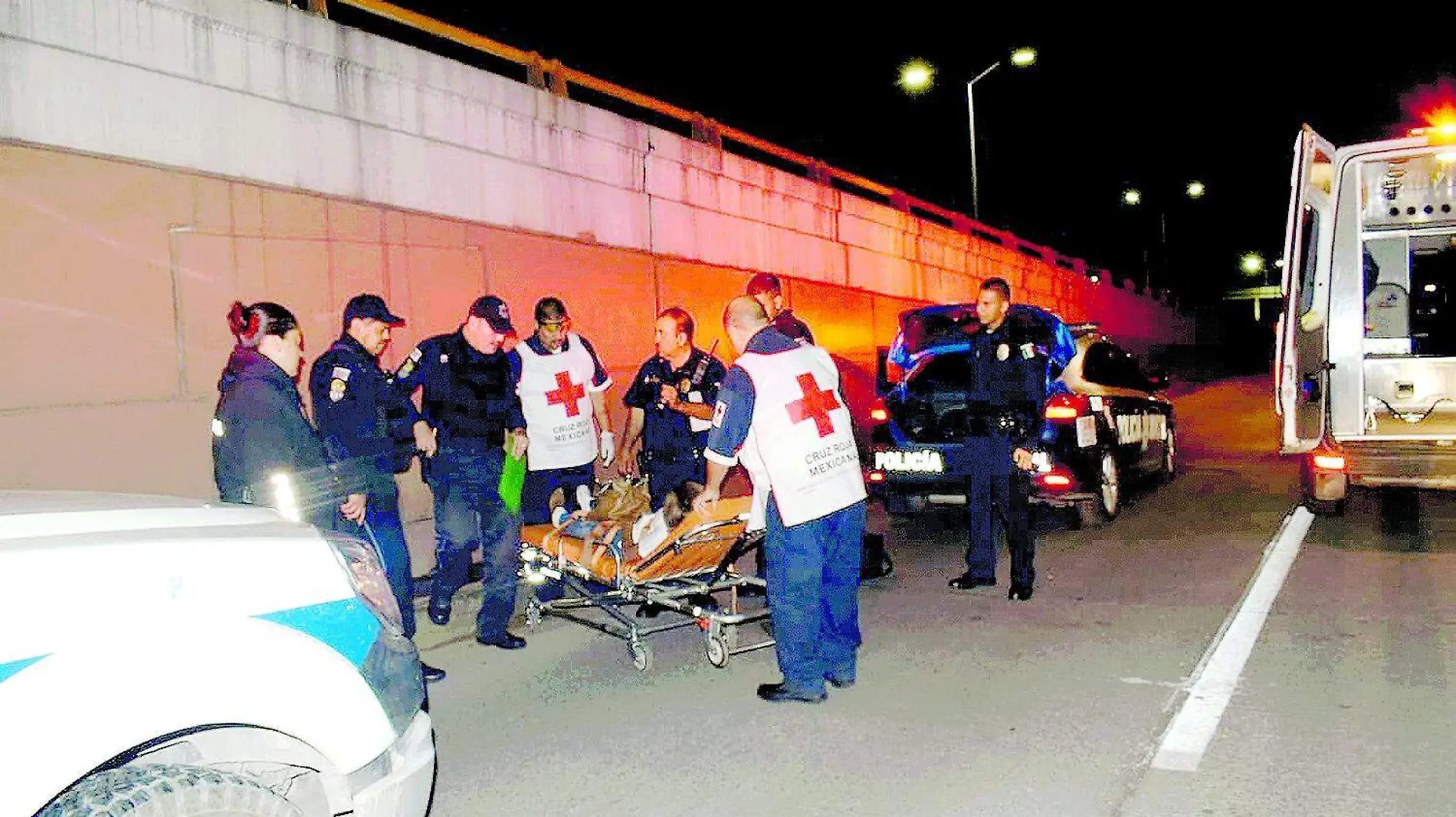 Mujer que se tiro del puente del periferico de la juventud (1)